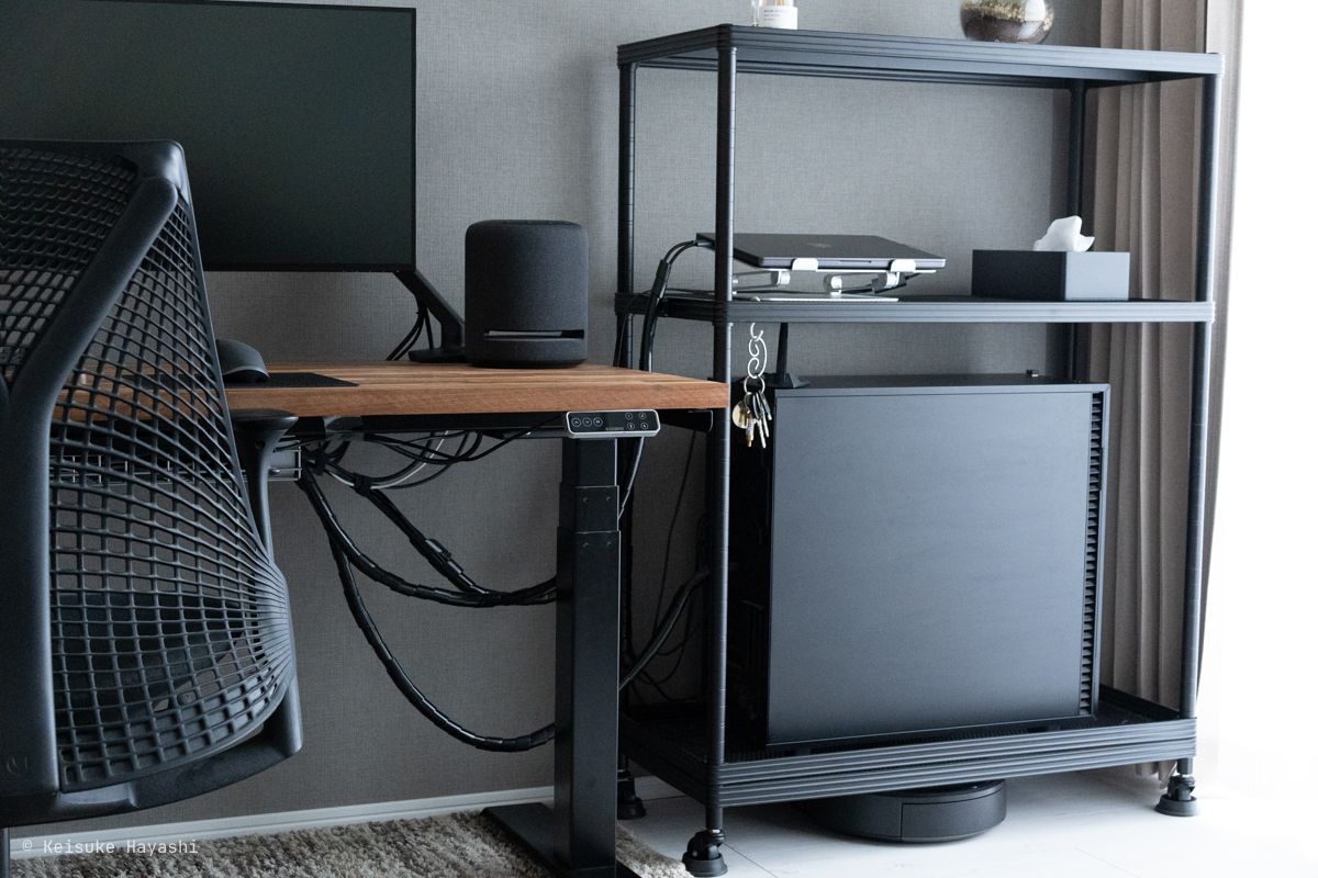 デスクの右側