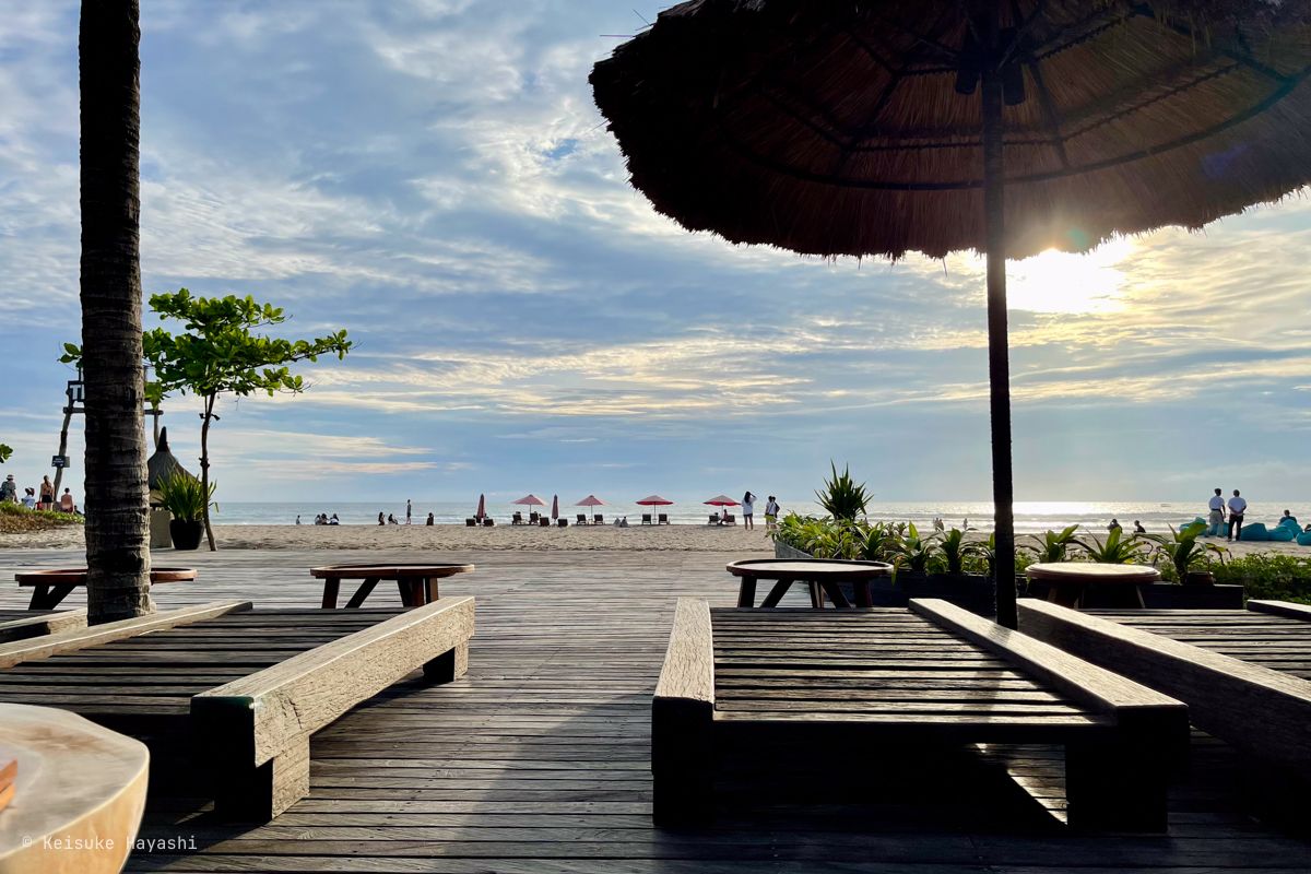 カフェから見た海