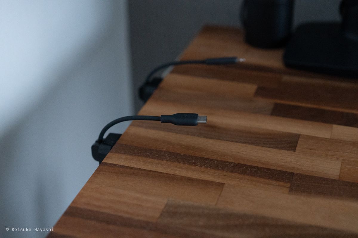 ケーブルホルダ