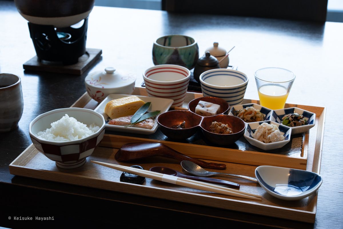 朝食