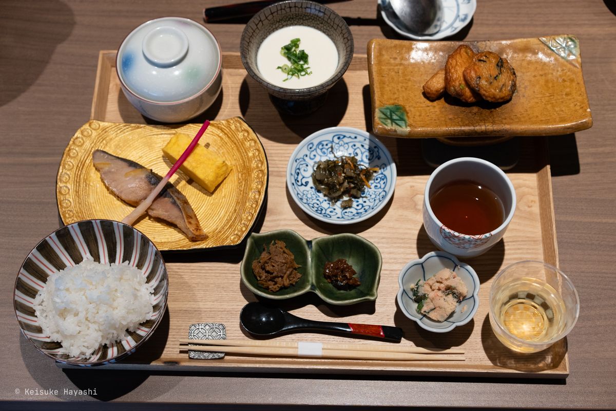 朝食